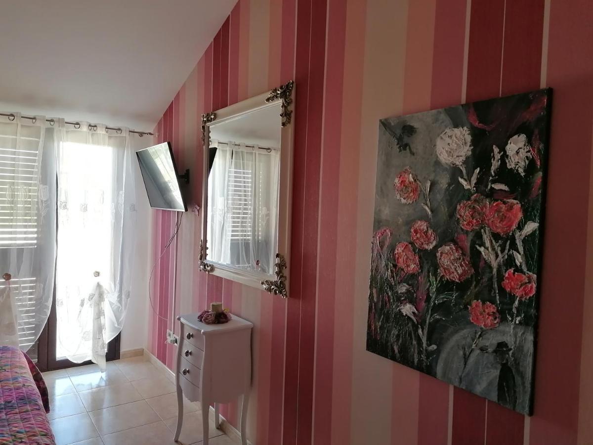 Gmb Villa Rosy Gela Exteriör bild